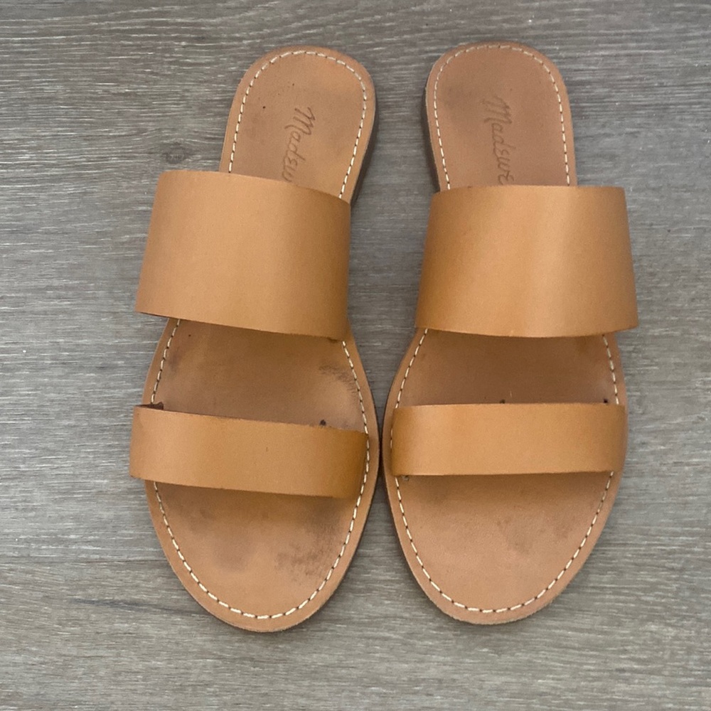 Madewell simple leather flats - size 6